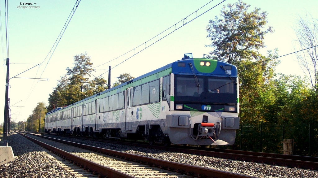 Metrotren destino San Fernando tras salir de Rancagua. Foto: frronet c_commons.