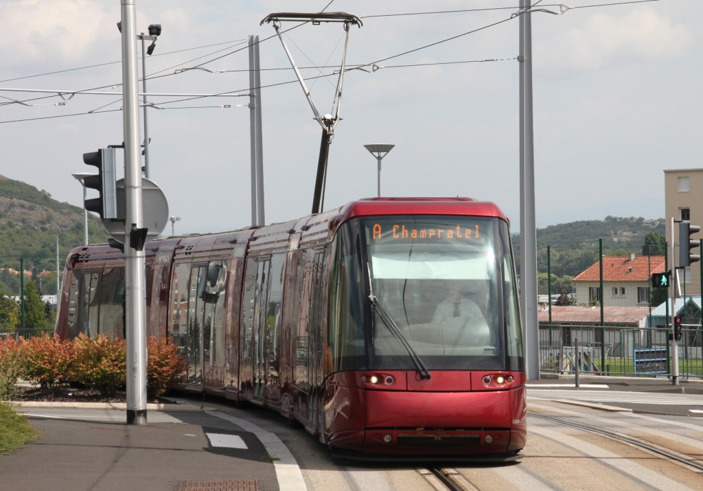 Tranvía Translohr de Clermont-Ferrand. Foto: Maurtis90.