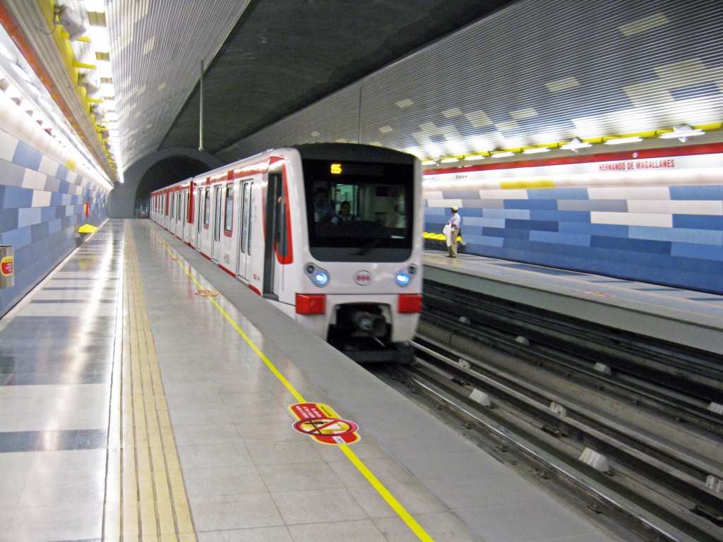 NS07 del metro de Santiago en Hernando de Magallanes, línea 1. Foto: Osmar Valdebenito