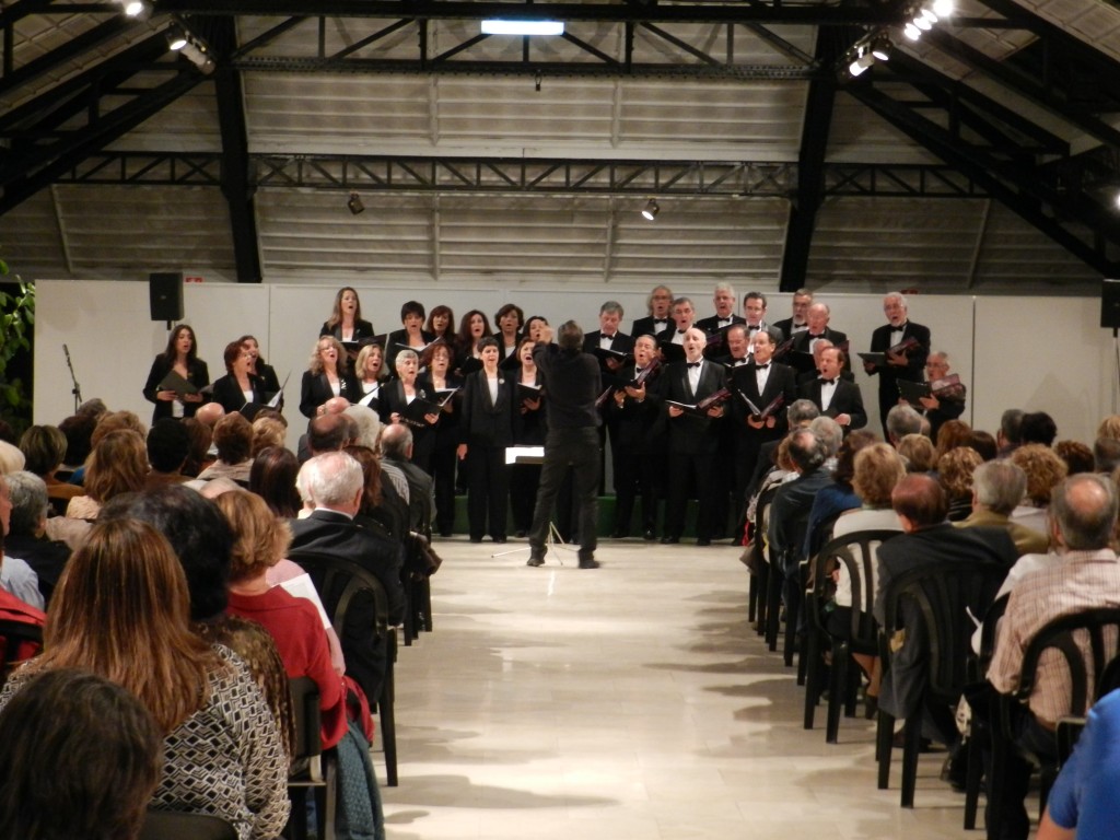 El Coro durante su actuación. Foto cortesía del Museo del Ferrocarril de Madrid.