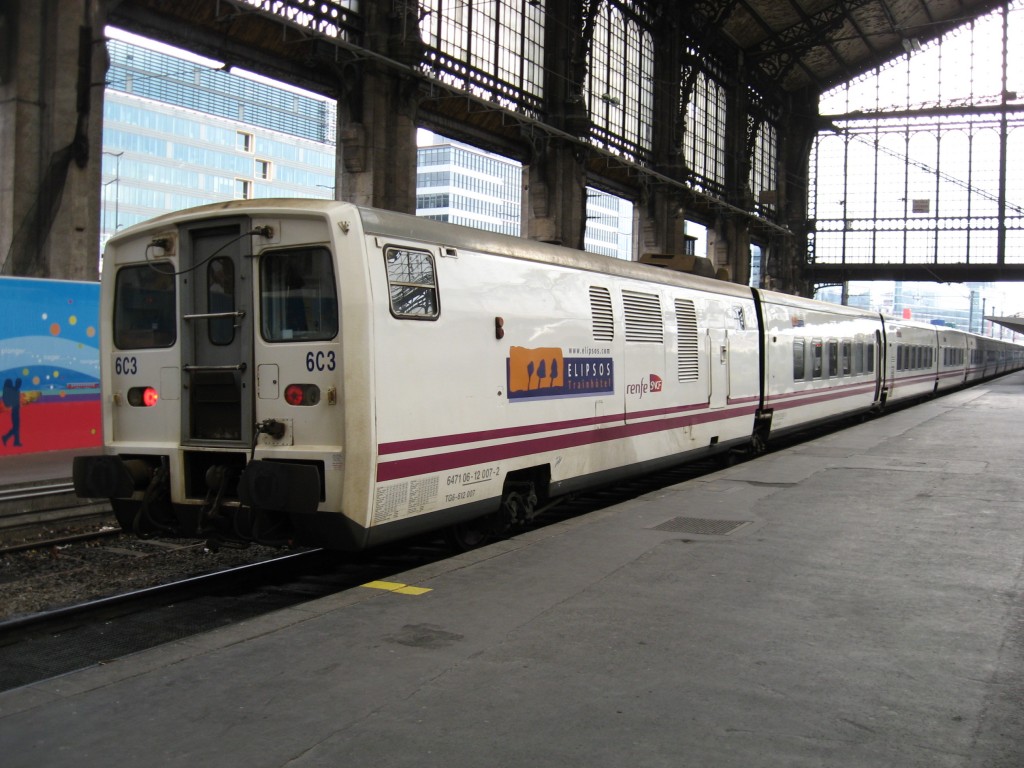 La imagen de un Talgo de Renfe en París-Austerlitz pasará a la historia el 13 de diciembre, cuando cesen los Trenhotel a París. Foto: Smiley.toerist.