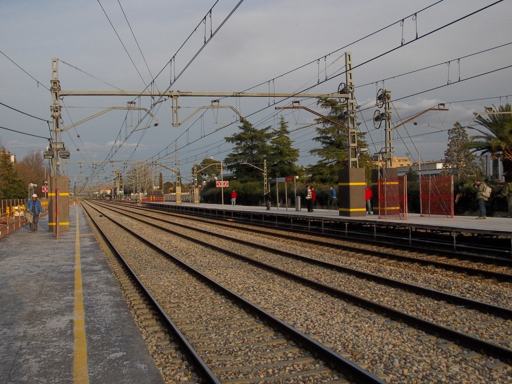 Nuevos andenes provisionales de la estación de Torrejón de Ardoz. Foto: CARLOS123456