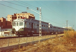 La 436-015, uno de los primeros trenes indeformables de Renfe. Foto: Hugh Llewelyn