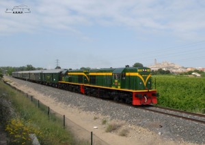 El Tren de los lagos con sus dos locomotoras diésel. Foto: © ARMF.