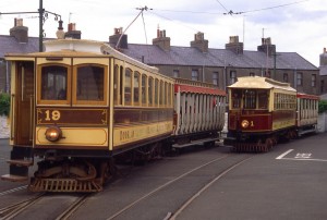 El coche número 1 de la Isla de Man es el tranvía eléctrico operativo más antiguo del mundo.