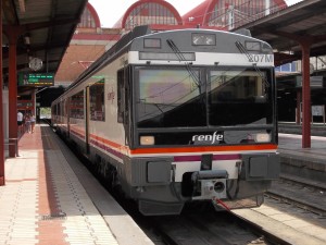 La 440-207M en Madrid-Chamartín a punto de empezar el primer servicio de su tercera vida. Foto: ELCARLOS123456