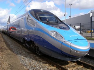 Los Pendolinos de PKP Intercity circularán en principio a un máximo de 200km/h.