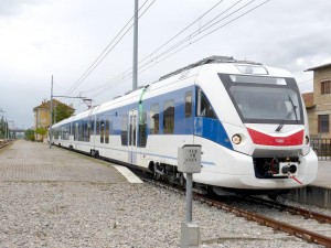 Tren Civity de CAF, similar a los que adquirirá NS, en Monte San Savino, Italia. Foto: Alessio Pedretti.