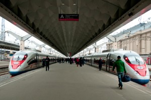 El TAV de Sapsan ha duplicado su longitud para aumentar su capacidad en la ruta Moscú-San Petersburgo.