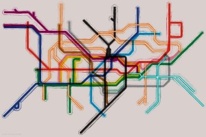 Las expresiones artísticas en el metro de Londres se pueden encontrar en diversos formatos: carteles, esculturas, portadas de los mapas de bolsillo...