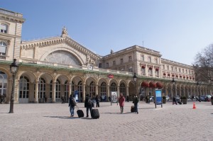 El caos ha reinado temporalmente la estación de Gare de l'Est cuando ha tenido que ser evacuada. Foto: Hugh Llewelyn.