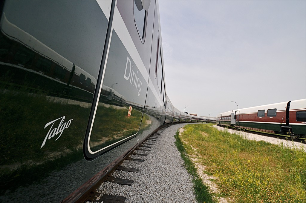 Vladimir Putin habría cuestionado la decisión de comprar trenes Talgo en un contexto de crisis diplomática. Foto: Oregon Department of Transportation. 