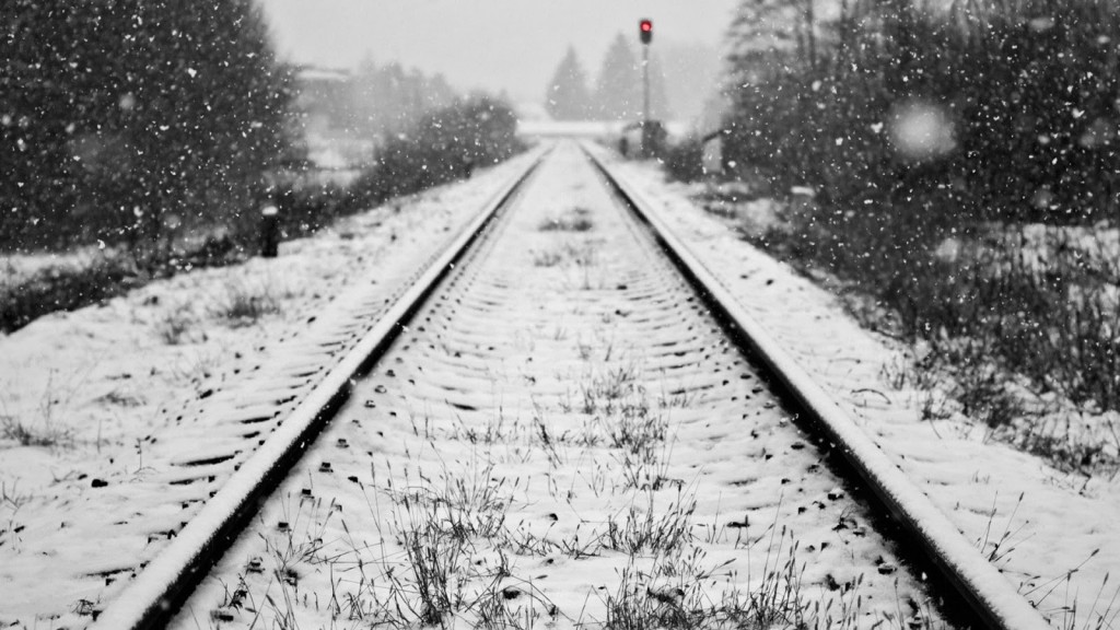 Las vías del norte se han visto cubiertas de nieve durante la pasada semana. Foto: Imágenes horabuena.