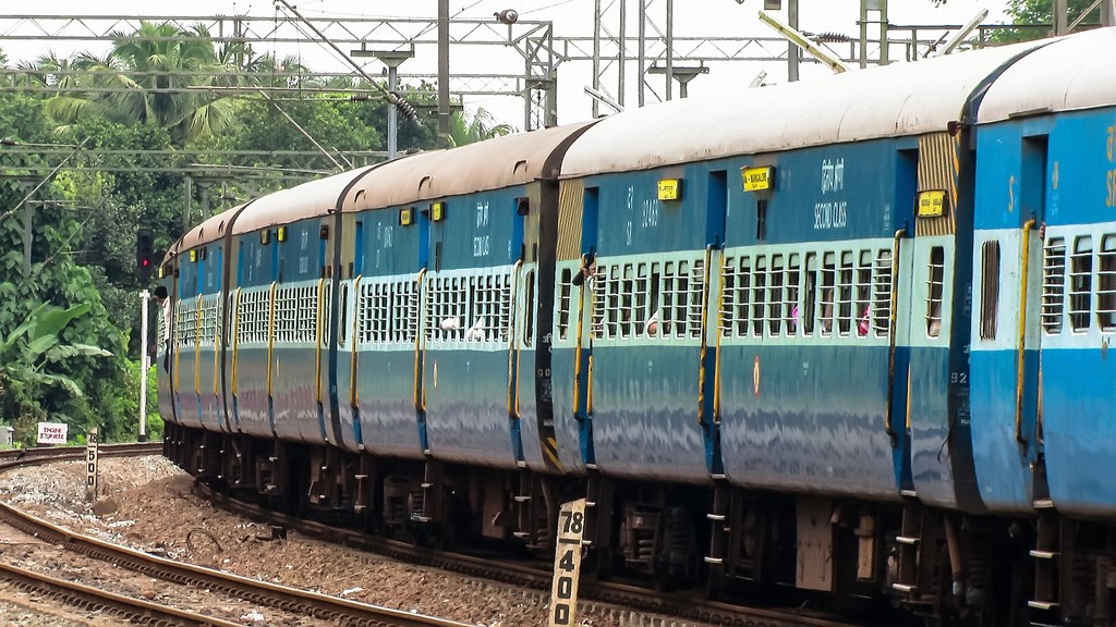 Esta inversión histórica trata de mejorar la mala situación del ferrocarril indio. Foto: Fabio Campo.