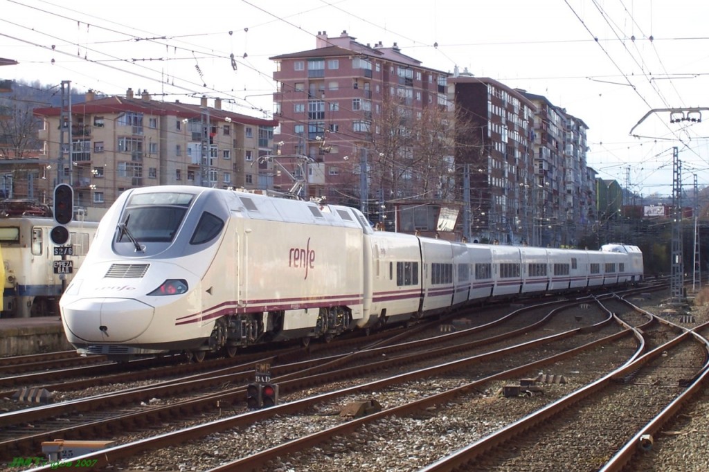 Este nuevo contrato, en el que se invertirán 1.100 millones, supone la primera compra de Renfe desde 2004. Foto: JM Trigos.