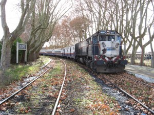 Argentina renacionaliza el ferrocarril, haciéndose cargo de los servicios de viajeros y mercancías. Foto: Matías Chiodini.