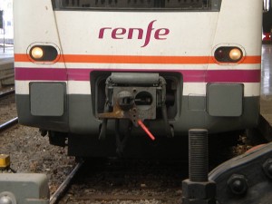 Enganche Scharfenberg en una UT448 de Renfe. Foto: JTCurses.