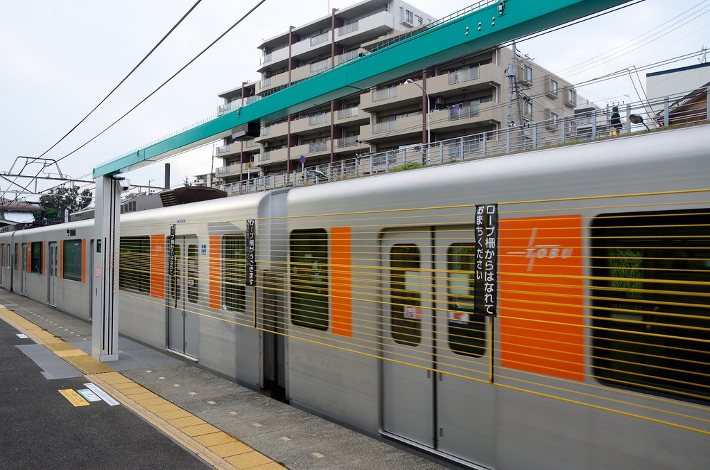 Los prototipos de puertas de andén ya se han usado en Japón. Foto: ykanazawa1999.