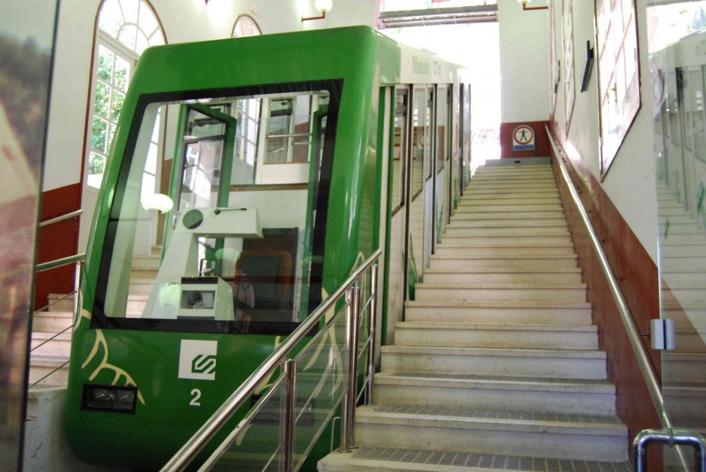 Imagen del funicular de Sant Joan que se subastará en eBay. Foto: Josh Peterson.