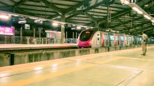 Muy buenos datos para el primer año del metro de Bombay. Foto: Aswin Kumar.