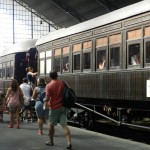 Viajeros subiendo al Tren de la Fresa 2015 en Delicias. Foto facilitada por el Museo del Ferrocarril de Madrid.