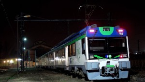 La UT 104 (440-R) de Tren Central en la estación de Talca prestando el servicio Expreso Maule. Foto: Ignacio Olmedo Godoy.