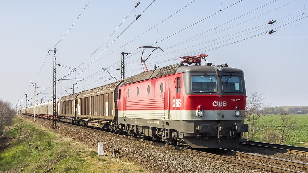 En Austria, el ferrocarril se recupera tanto en el transporte de mercancías como de viajeros. Sin embargo, existe gran diferencia entre los resultados de las operadoras públicas y las privadas, obteniendo estas últimas mejores datos. Foto: Vonatguru.
