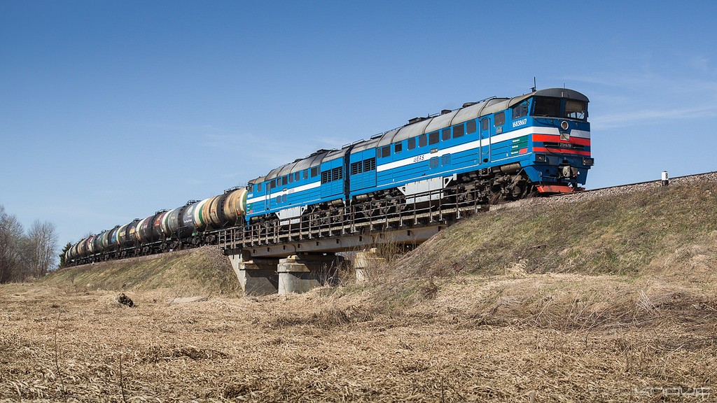 Las locomotoras 2TE116, en el centro del escándalo ferroviario de los países bálticos. Foto: Kuknauf.