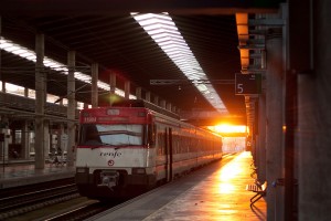 El acuerdo de financiación alcanzado entre Renfe y BEI permitirá acometer la inversión prevista para la red de Cercancías. Foto: Etringita.