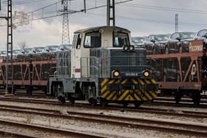 Tractor 311-133 luciendo los colores de Renfe Mercancías en la Llagosta. Foto: Aléix Cortés.