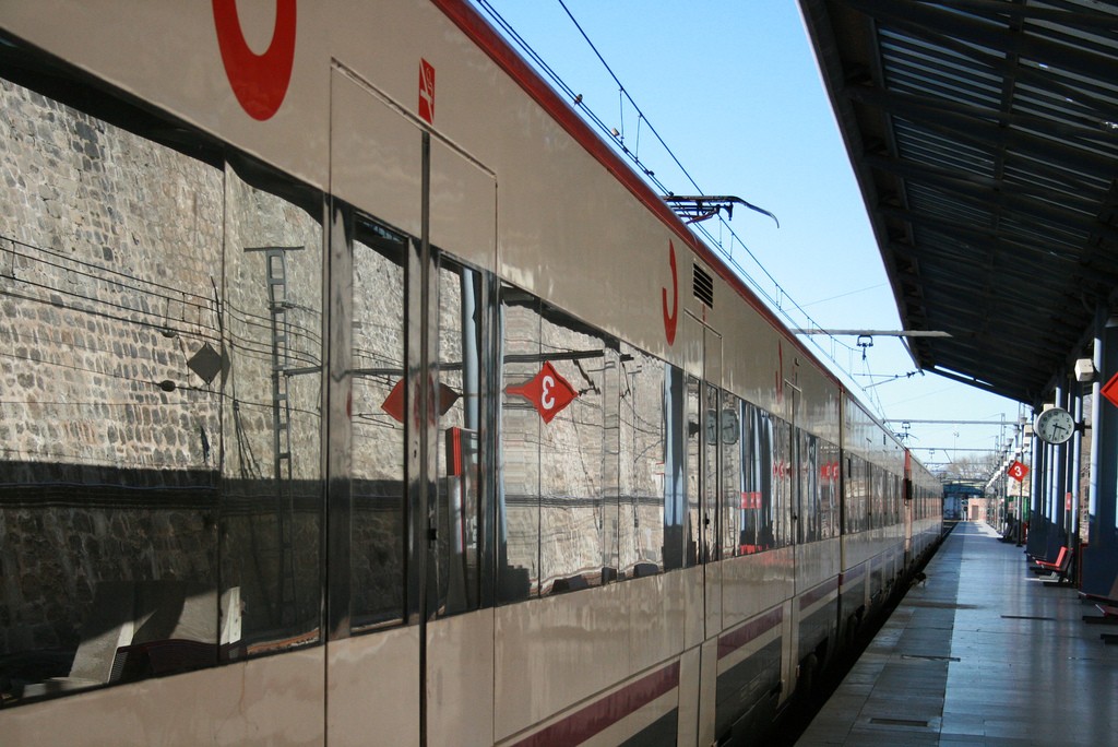Los usuarios del tren en nuestro país afrontan una nueva jornada de paros parciales en Adif y Renfe. Foto: JrGMontero.