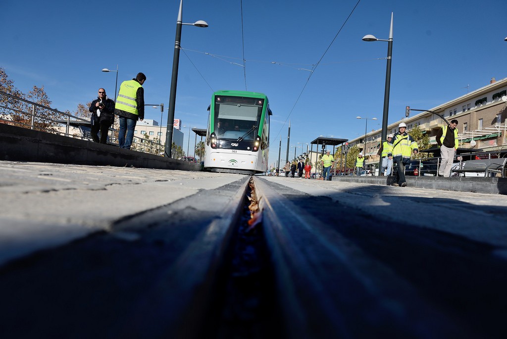 Metro de Granada ya tiene sus 15 Urbos 3 de CAF. Foto: Junta Granada Informa.