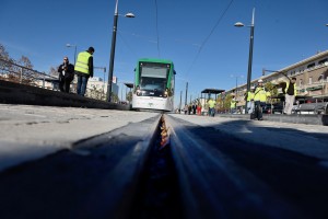 Metro de Granada ya tiene sus 15 Urbos 3 de CAF. Foto: Junta Granada Informa.