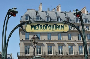 Clásica boca del metro de París. Foto: Rog01.