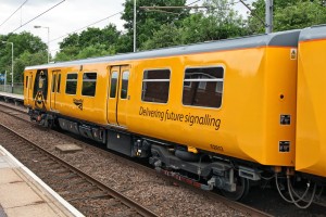 Han sido los clásicos trenes de prueba clase 313 de Network Rail los que han probado el sistema ETCS del Thameslink londinense. Foto: Railway Photography by Anthony Christie.