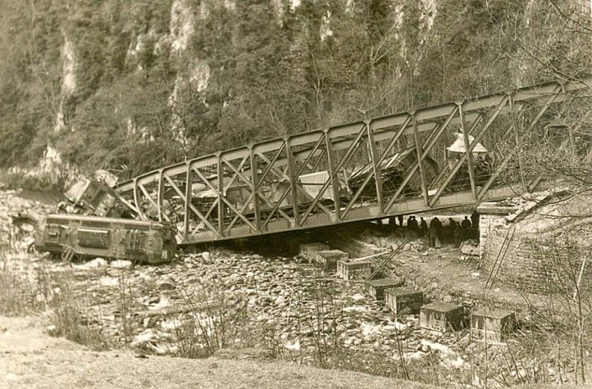 El puente de Estanguet tras el descarrilamiento. Colección de Antonio Rabaneda.