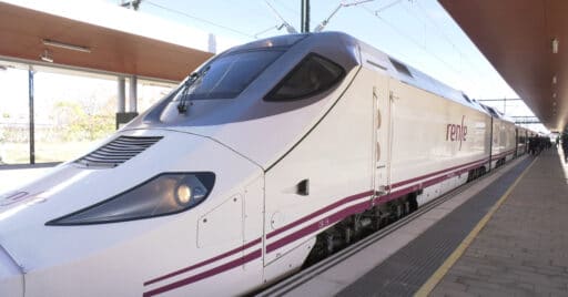 730-019 estacionado en la nueva estación de Sanabria Alta Velocidad durante el acto inaugural.