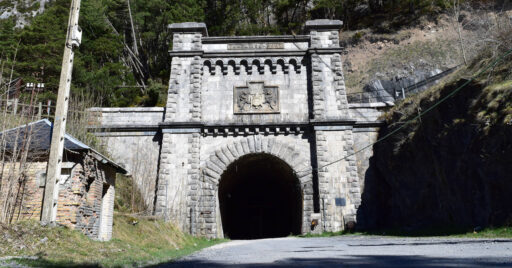 Entrada al túnel de Somport por el lado español. Foto (CC BY SA): Marc Celeiro