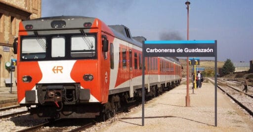 Regional de la serie 592 saliendo hacia Madrid desde la estación de Carboneras en 2005. ADRIÀ PÀMIES