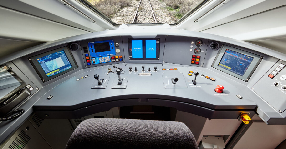 Pupitre de conducción de la serie 106. © TALGO.
