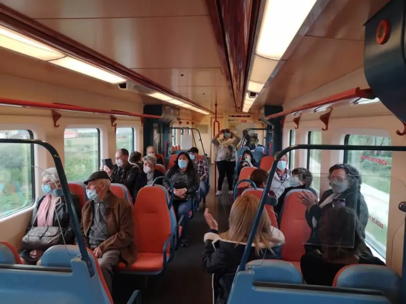 Interior de un tren Regional de la línea de la Beira Baixa tras pasar por Benespera. © RUI ISIDRO