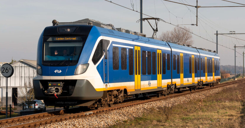 Unidad CAF Civity eléctrica de los ferrocarriles neerlandeses, similar a los 60 trenes de baterías para Renania del Norte-Westfalia. NICKY BOOGAARD.