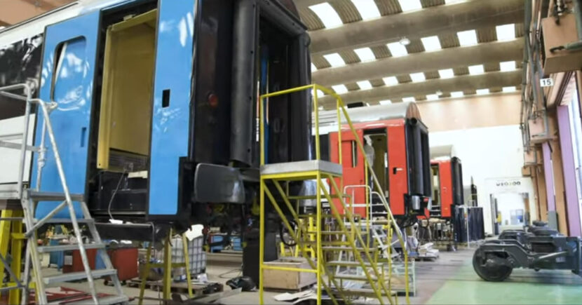 Coches Arco de CP reformados en los talleres de Guifões. FOTOGRAMA DEL VÍDEO.