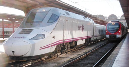 De producirse la OPA sobre Talgo por parte de CAF, estos trenes serán de un mismo fabricante.