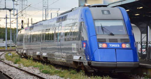 Unidad X 72500 como las que usarán los trenes de viajeros de Railcoop. CC BY SA CHENG-EN CHENG