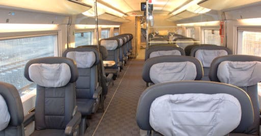 Asientos confort de un tren AVE de Renfe, los que se incluyen en la tarifa Prémium en AVE y Euromed. © RENFE-PATIER