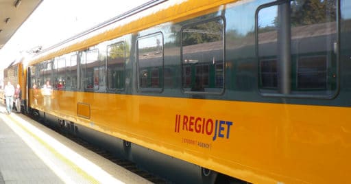 Tren de RegioJet, operadora que se encargará del tren Bruselas-Berlín-Praga de European Sleeper. ANDRÉ DE LA GARE.