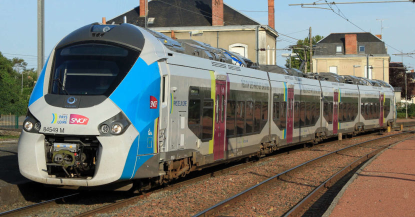 Unidad Coradia Polyvalent fabricada en la factoría de Reichshoffen propiedad de la región francesa de País del Loira. CRAMOS.