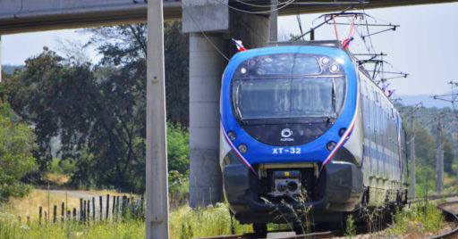 Los 22 trenes para la línea de Melipilla convivirán con los X'Trapolis Modular de la línea Santiago-Nos. GERMÁN SAAVEDRA ROJAS