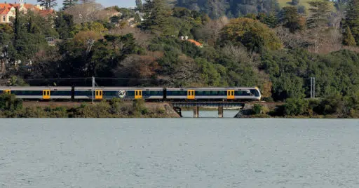 Los nuevos trenes de CAF para Auckland serán similares a los que ya circulan. © CAF